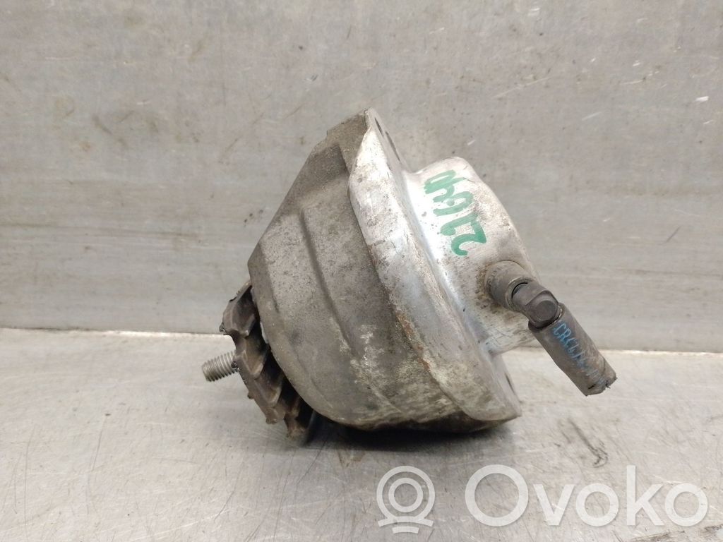 BMW 5 E60 E61 Engine mount bracket 