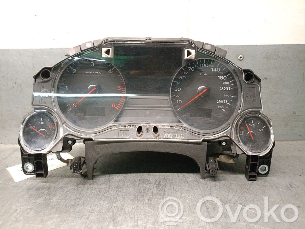 Audi A8 S8 D3 4E Speedometer (instrument cluster) 