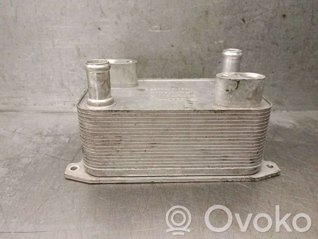 Audi A8 S8 D3 4E Ölkühler 
