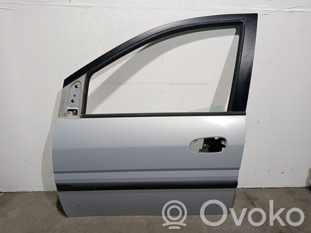Hyundai Matrix Puerta delantera 