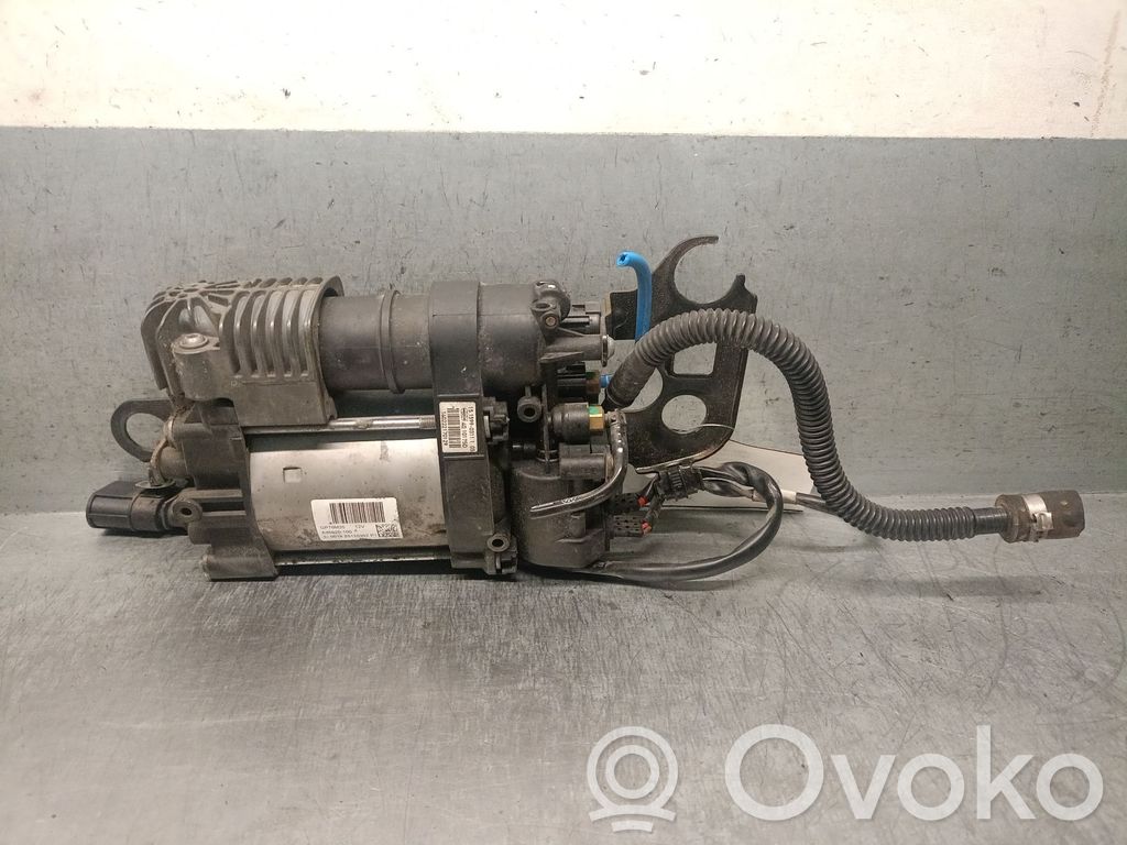 Compresseur / pompe à suspension pneumatique   7P0616006E,95835890100,15150000523