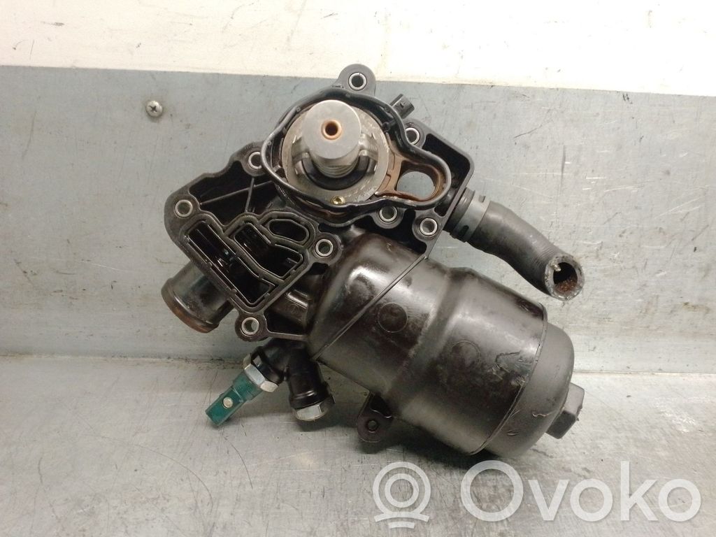 Audi Q7 4L Oil filter mounting bracket 