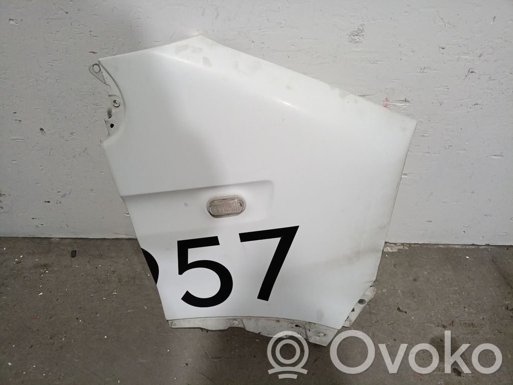 Opel Movano A Błotnik przedni 