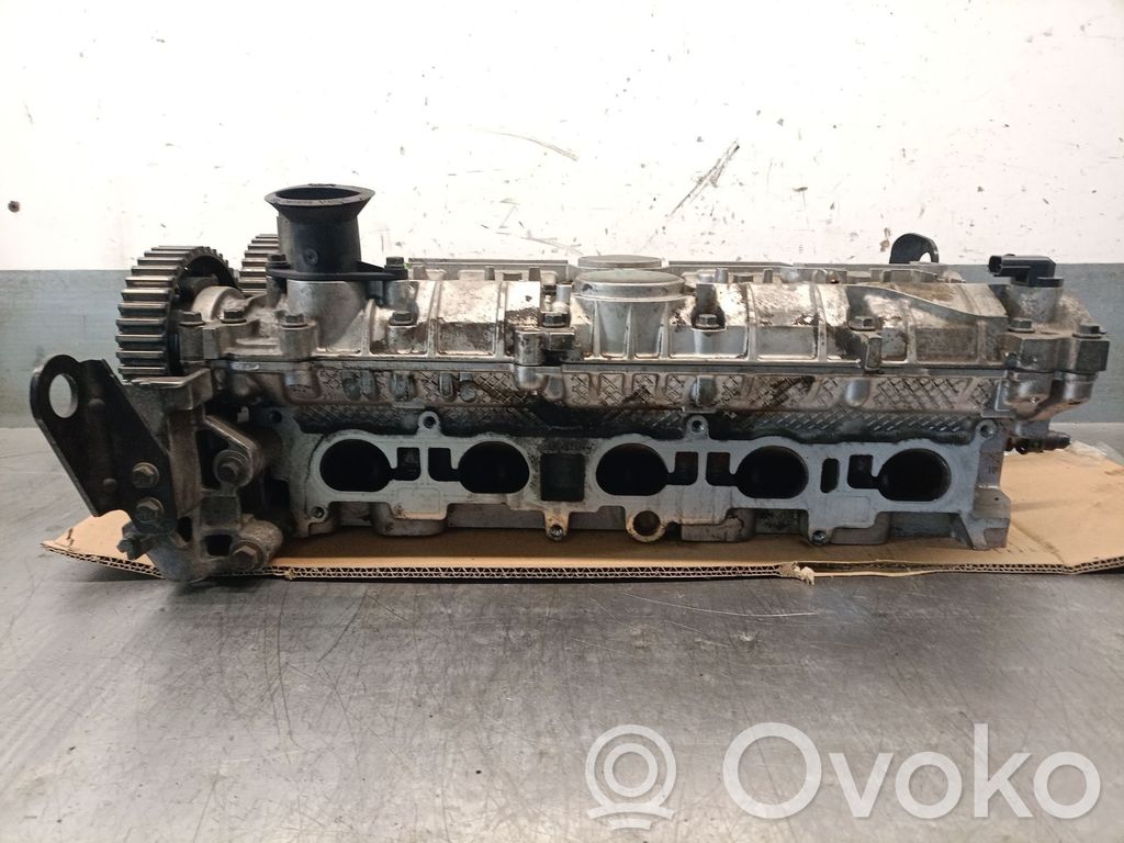 Volvo V50 Engine head 