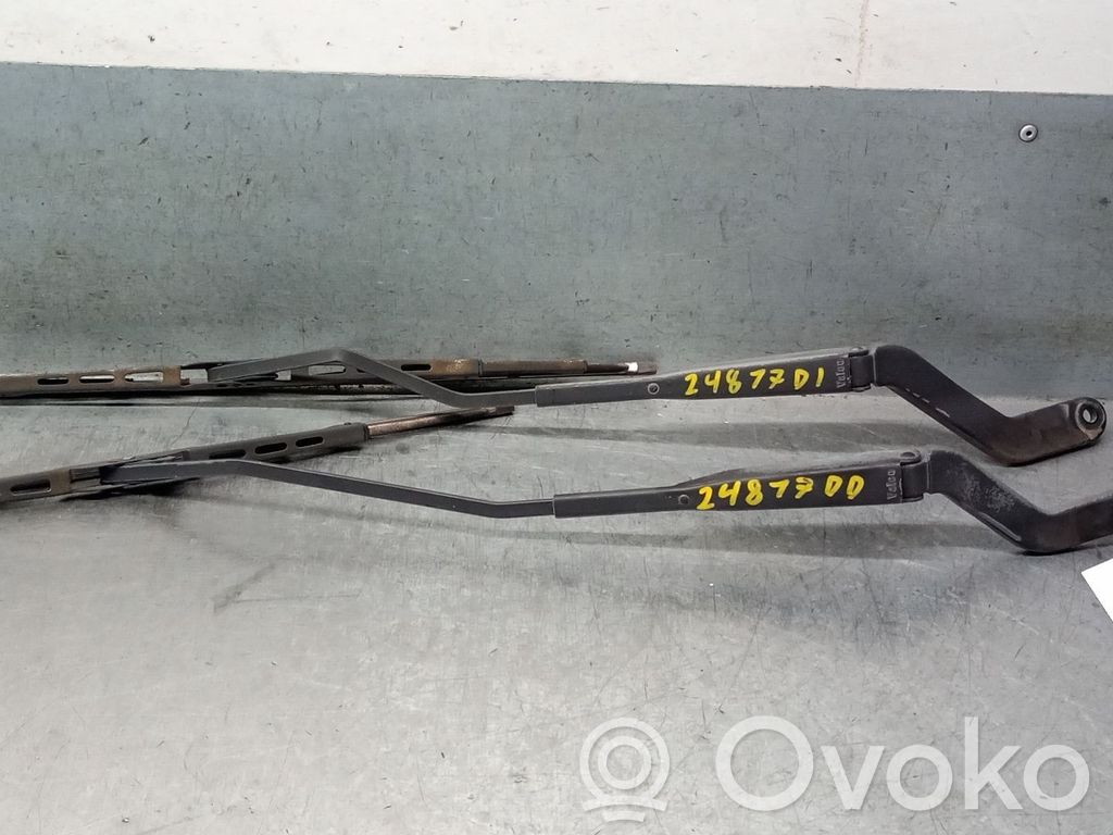 Citroen Saxo Brazo del limpiaparabrisas delantero 
