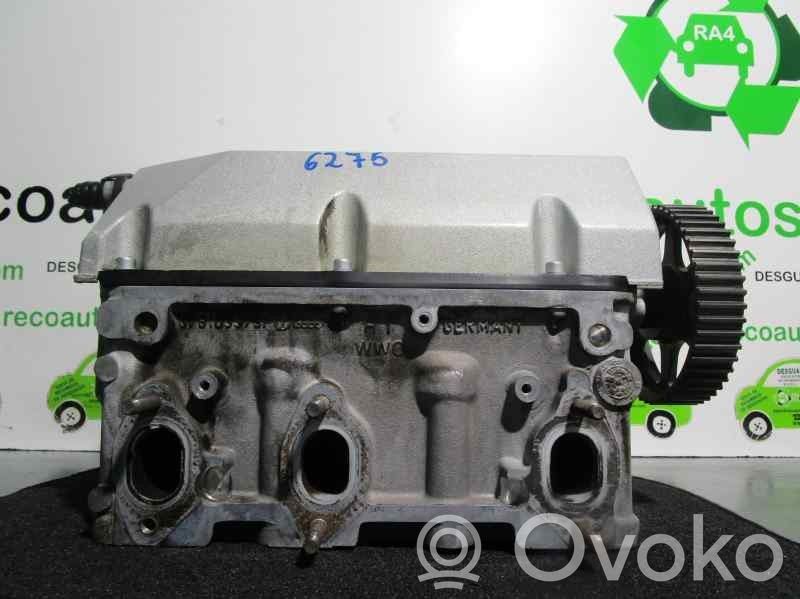 Audi 80 90 S2 B4 Engine head 