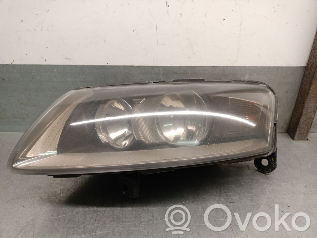 Audi A6 S6 C6 4F Phare frontale 