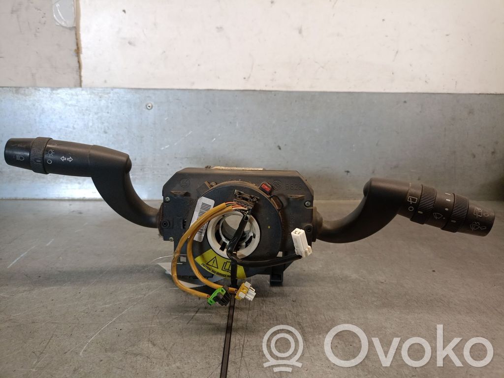 Interruptor de control del panel de luces   07353619370,735400933