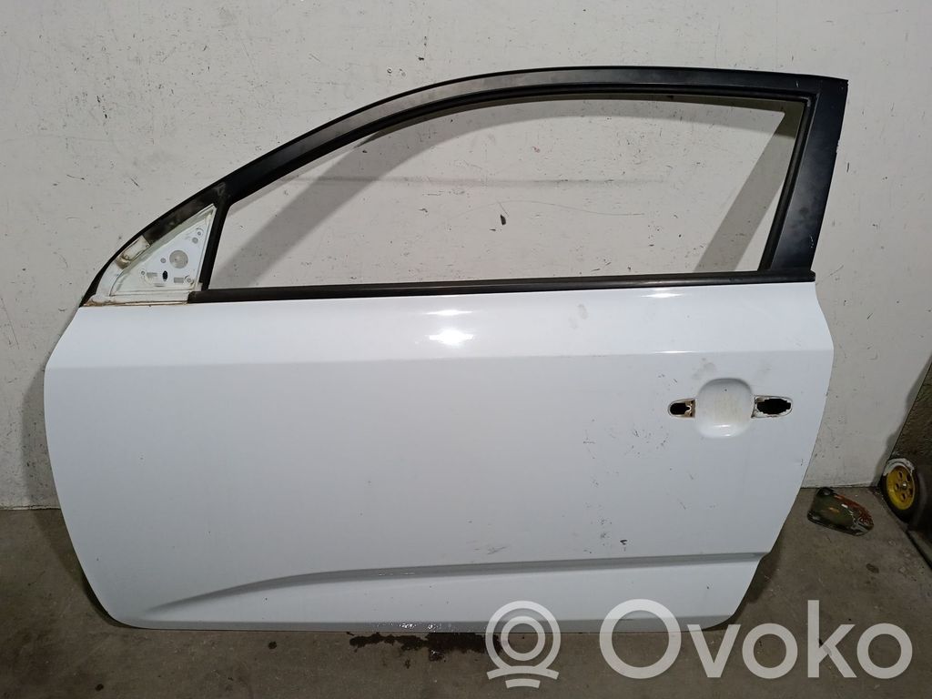 KIA Pro Cee'd I Front door 