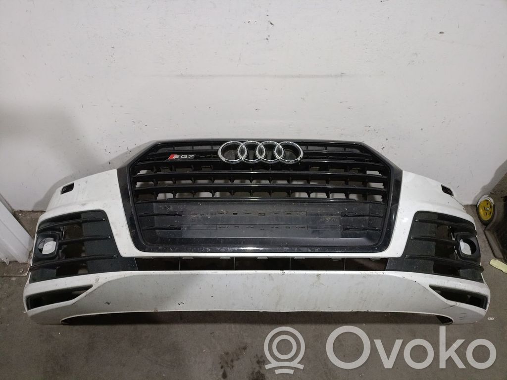 Audi Q7 4M Front bumper 