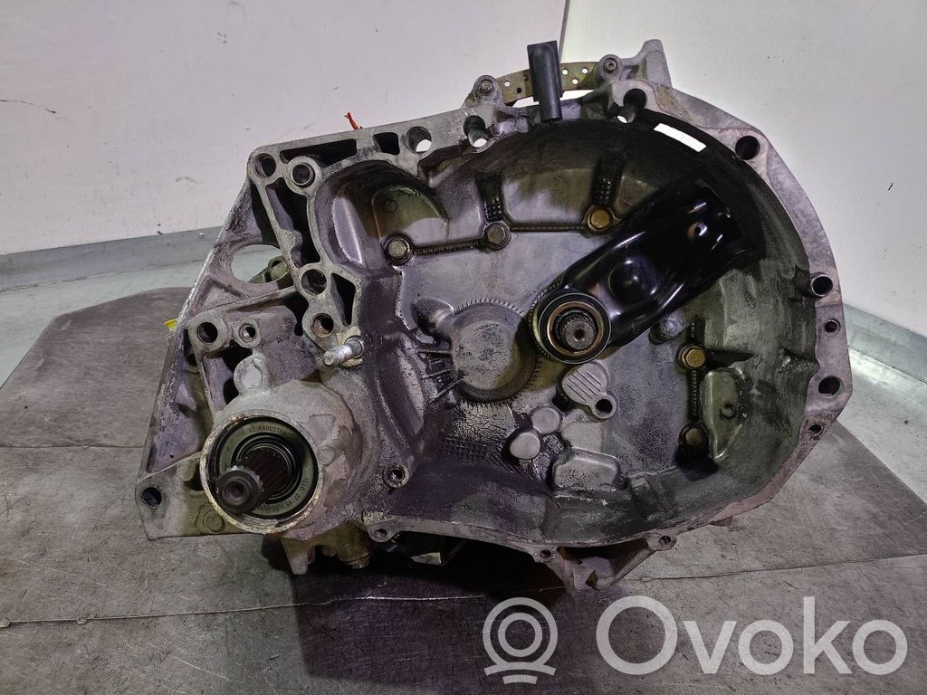 Renault Clio I Manual 5 speed gearbox 