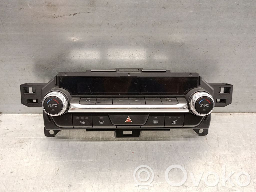 Mazda 3 Climate control unit 