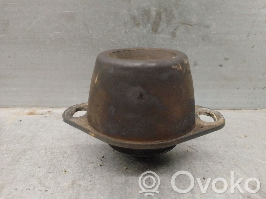 Engine mount bracket   96230491,184451