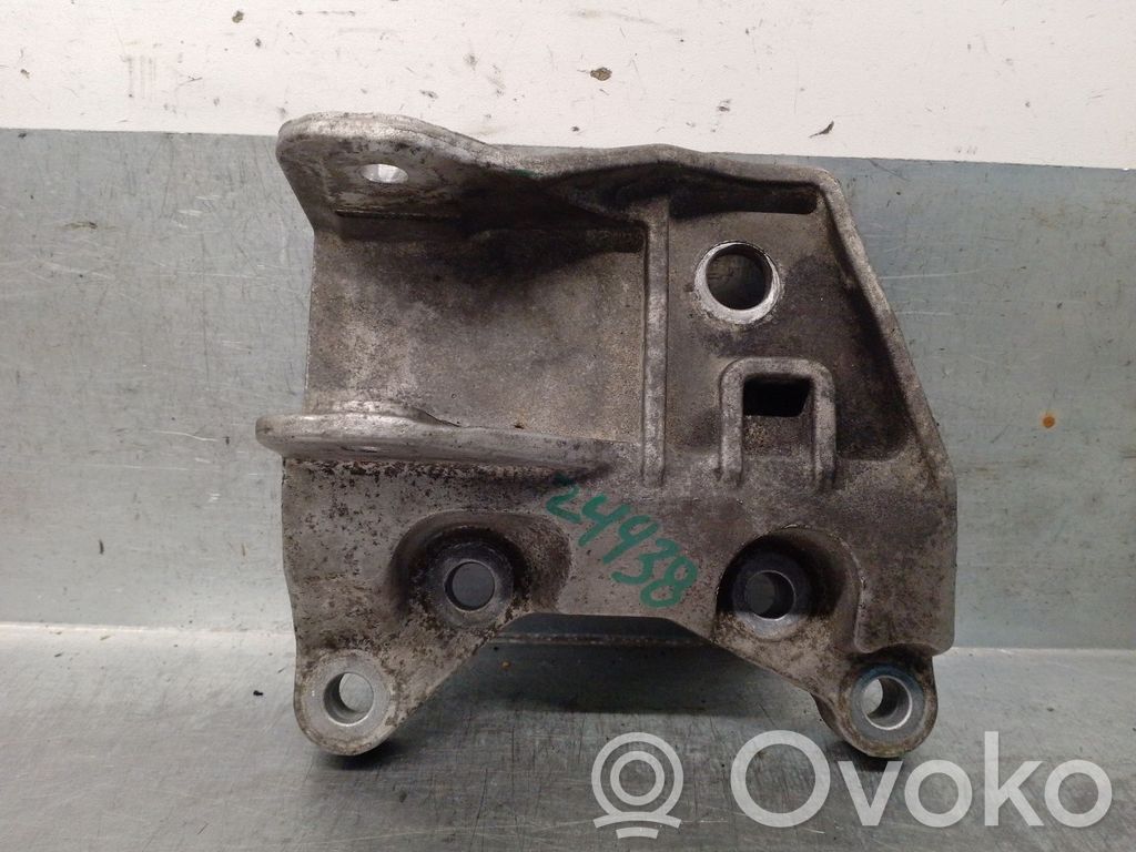 Land Rover Range Rover L405 Wspornik / Mocowanie silnika 