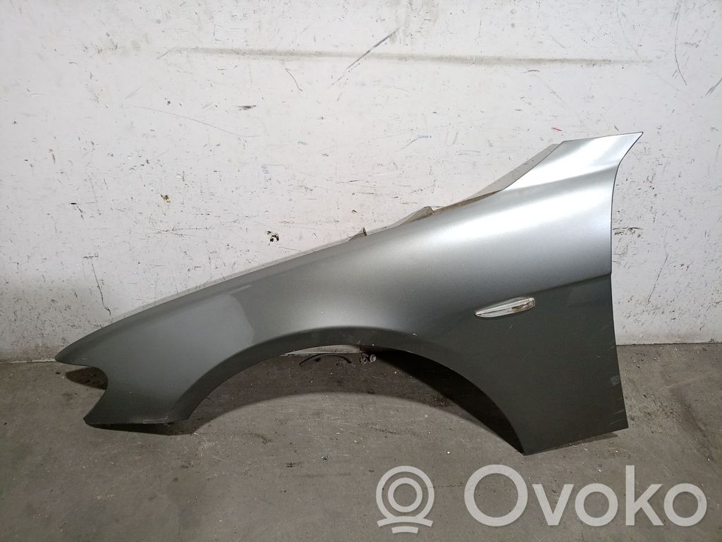 BMW 7 E65 E66 Sparnas 