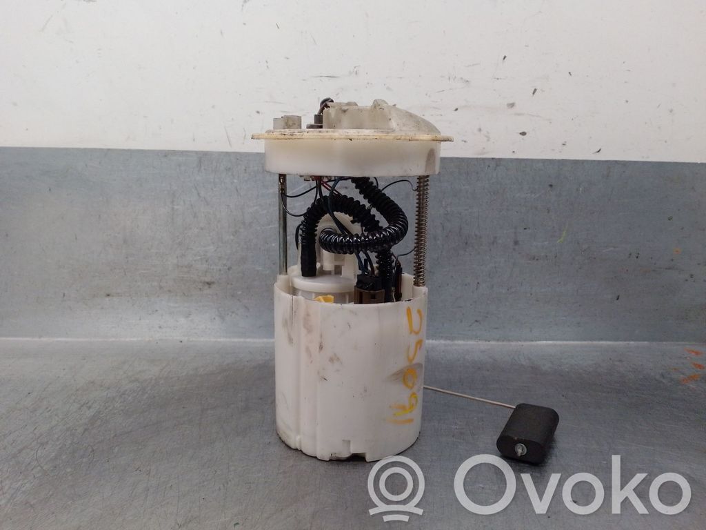 Volvo C30 Bomba interna de combustible 