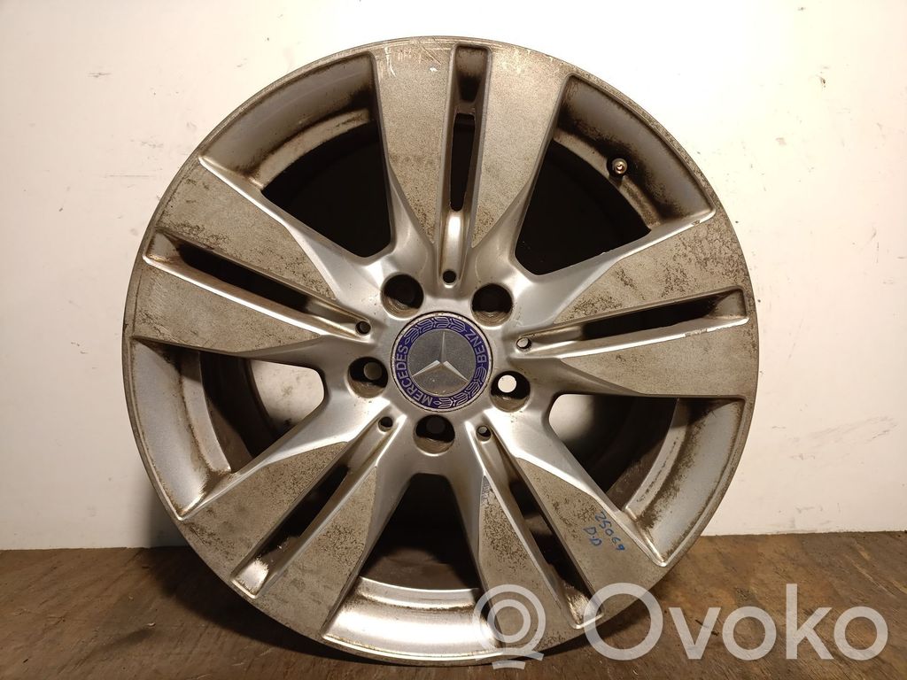 Mercedes-Benz E A207 Jantă aliaj R18 
