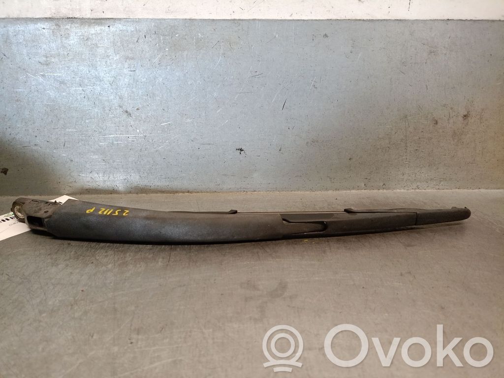 Chrysler Grand Voyager V Ramię wycieraczki szyby tylnej 