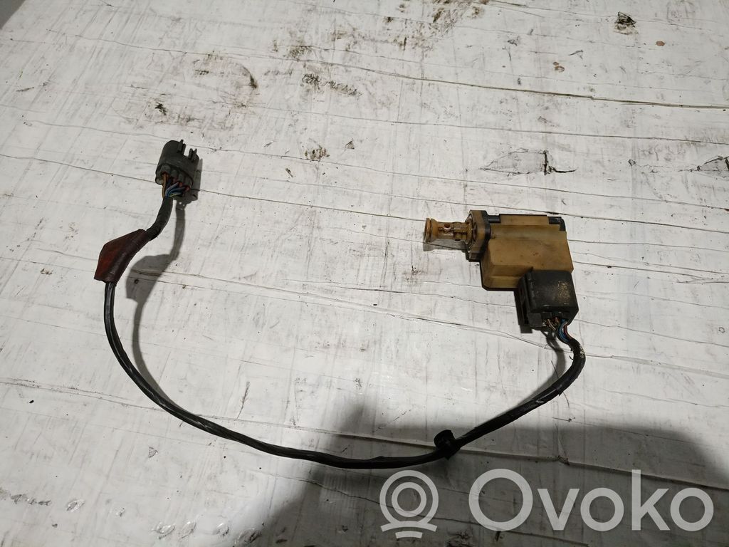 Sensor
