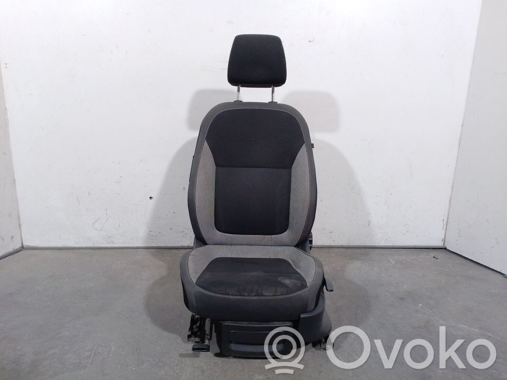 Skoda Fabia Mk3 (NJ) Kuljettajan istuin 