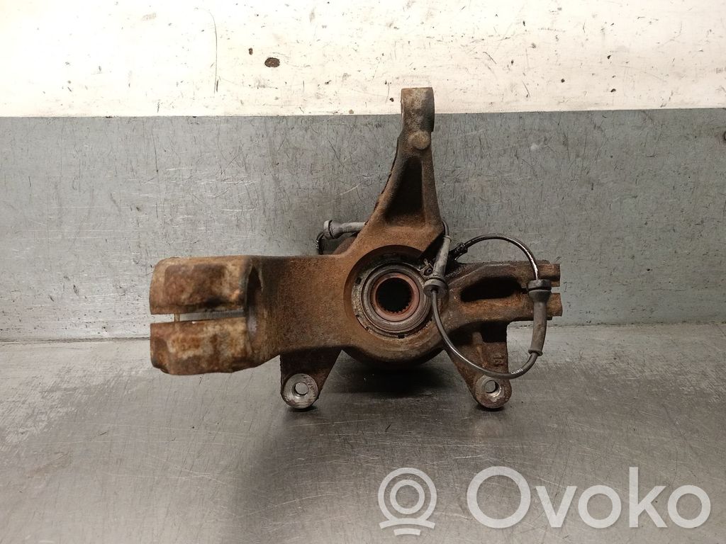 Renault Megane II Achsschenkel vorne 