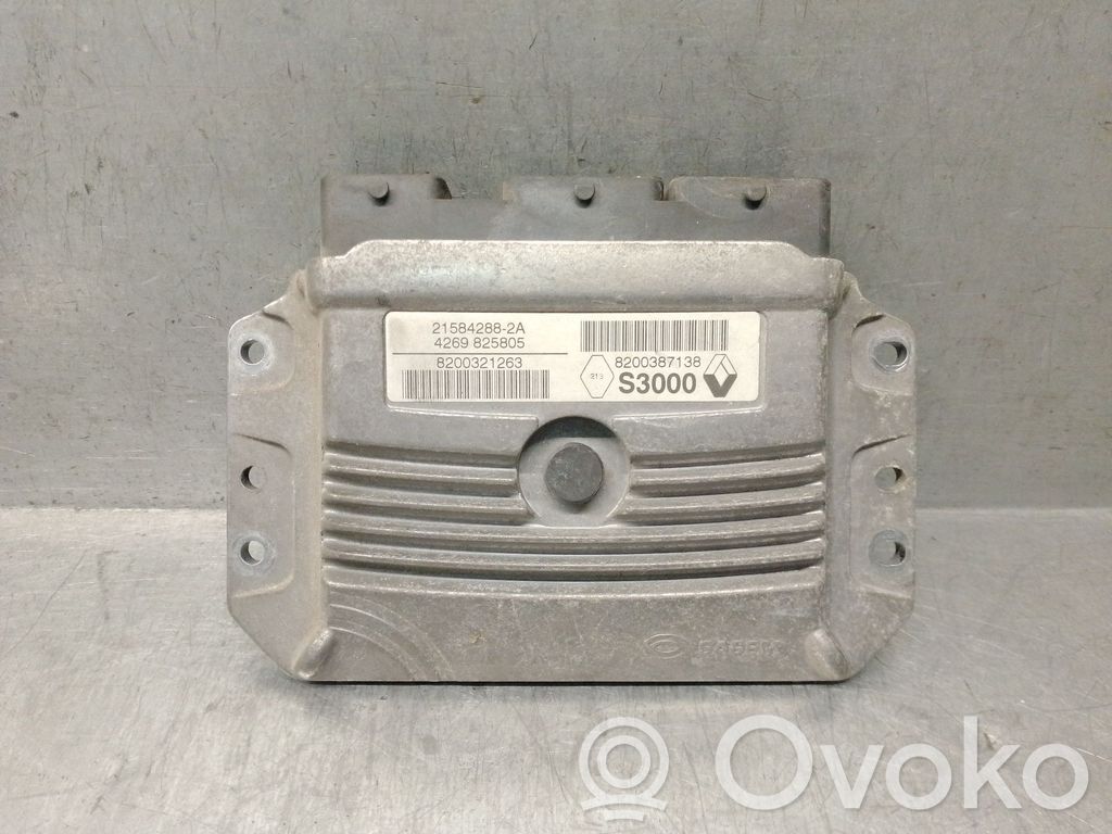 Engine control unit/module   8200387138,215842882A