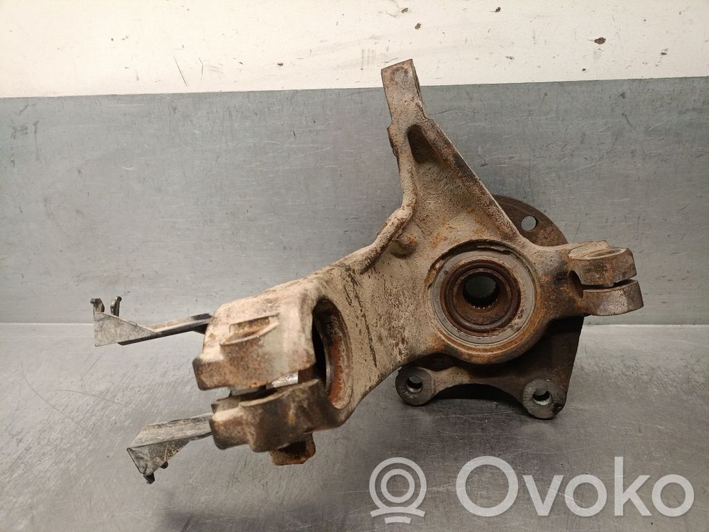 Peugeot 206 Achsschenkel vorne 