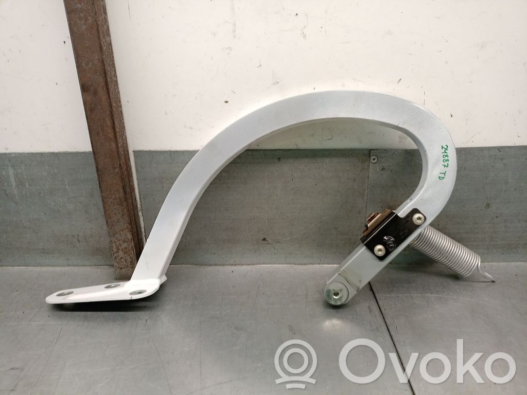 Jaguar XE Tailgate/trunk/boot hinge 