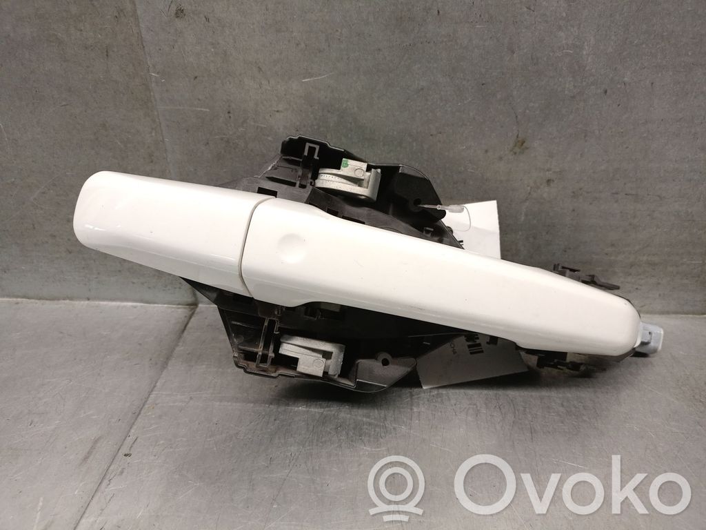 Jaguar XE Manecilla externa puerta trasera 