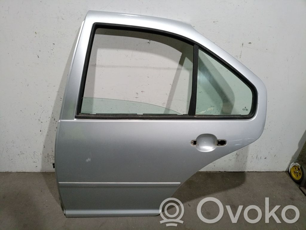 Volkswagen Bora Puerta trasera 