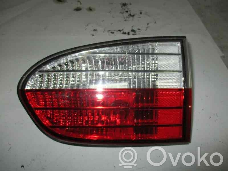 Hyundai H-1, Starex, Satellite Luci posteriori 