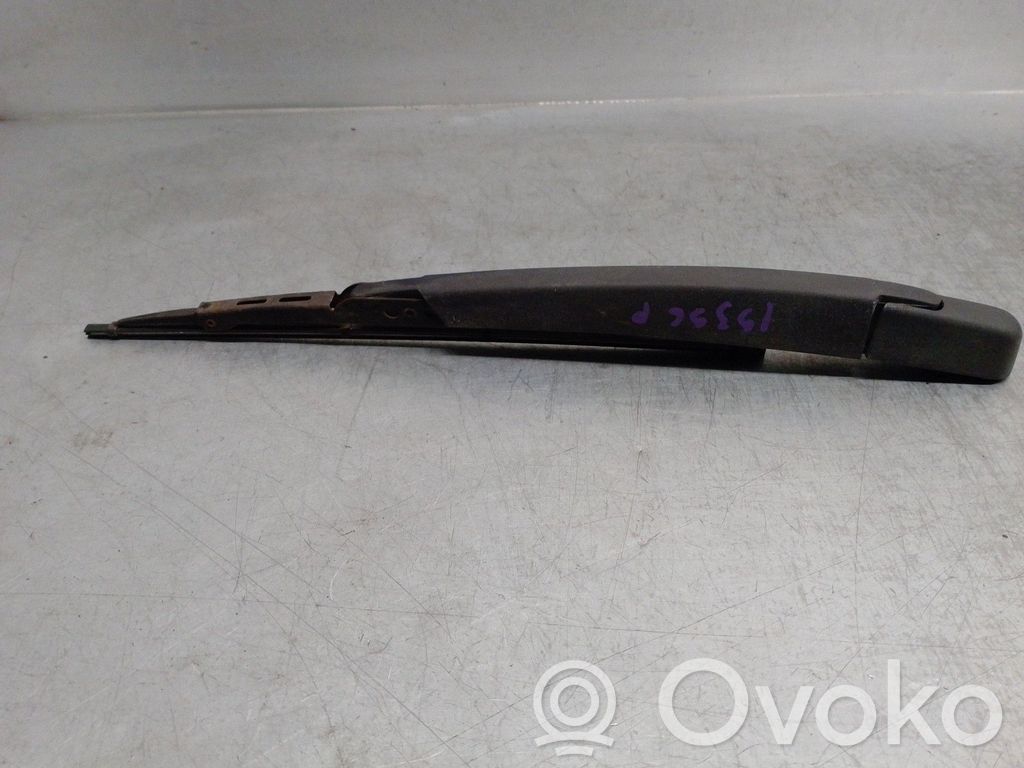 Renault Clio II Rear wiper blade arm 