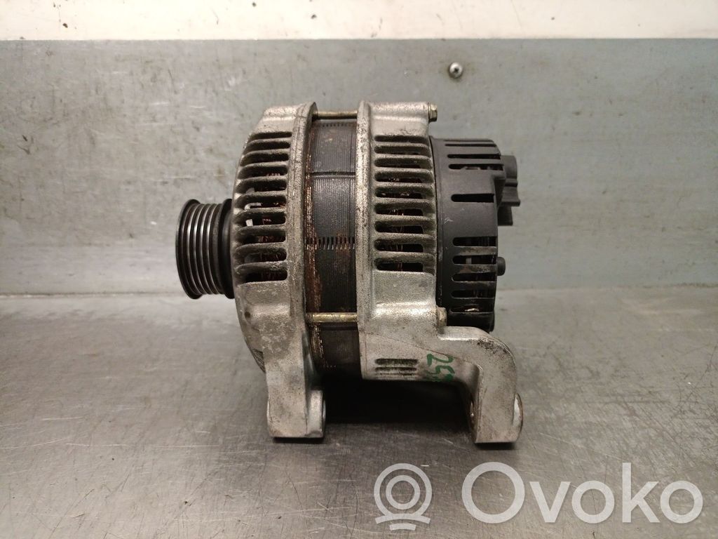 BMW 5 E39 Ģenerators 