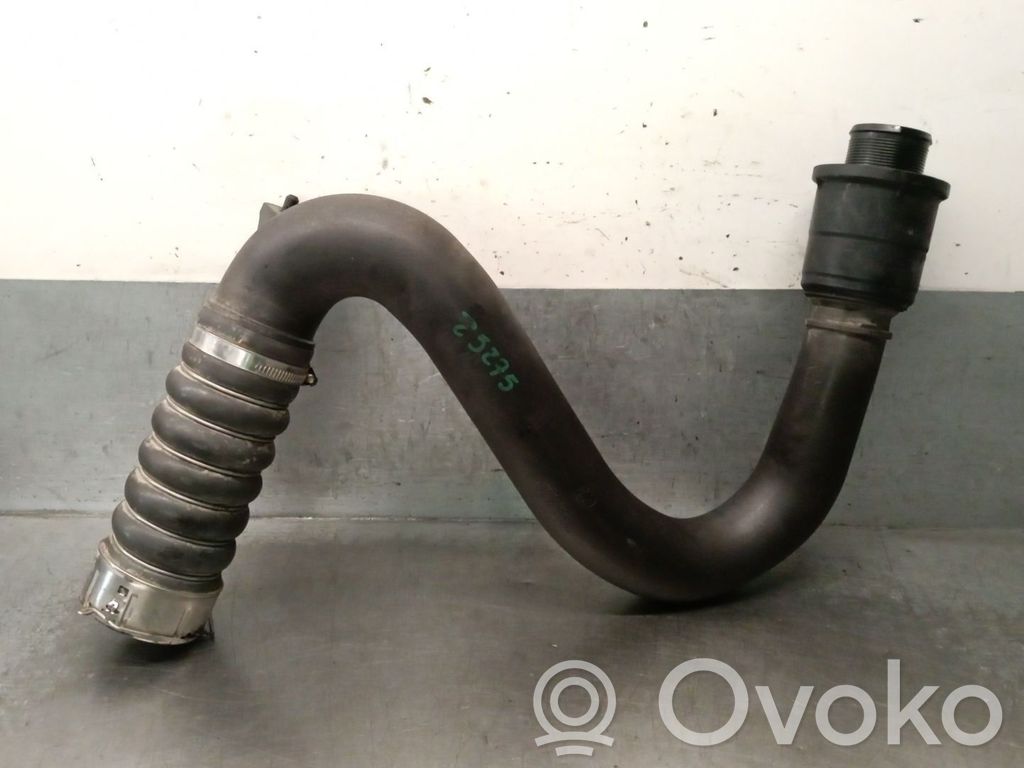 Ilmastointilaitteen putki (A/C)   2HJ145822A,2HJ145822A