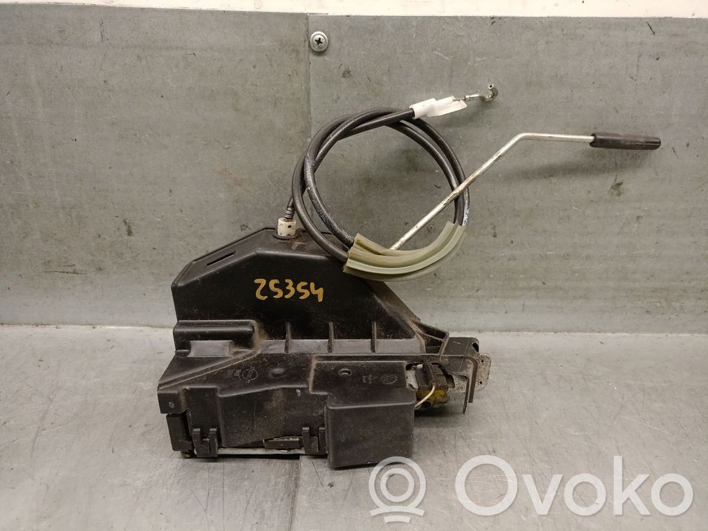 Volkswagen Fox Zamek drzwi przednich 