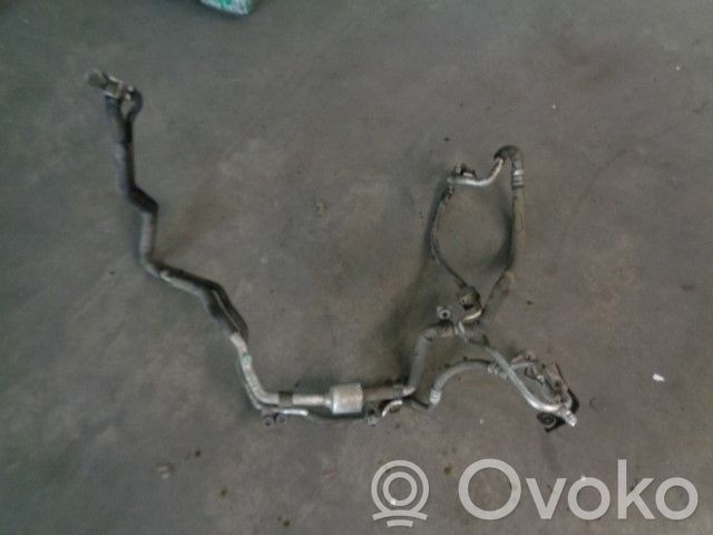 Hyundai Santa Fe Ilmastointilaitteen putki (A/C)