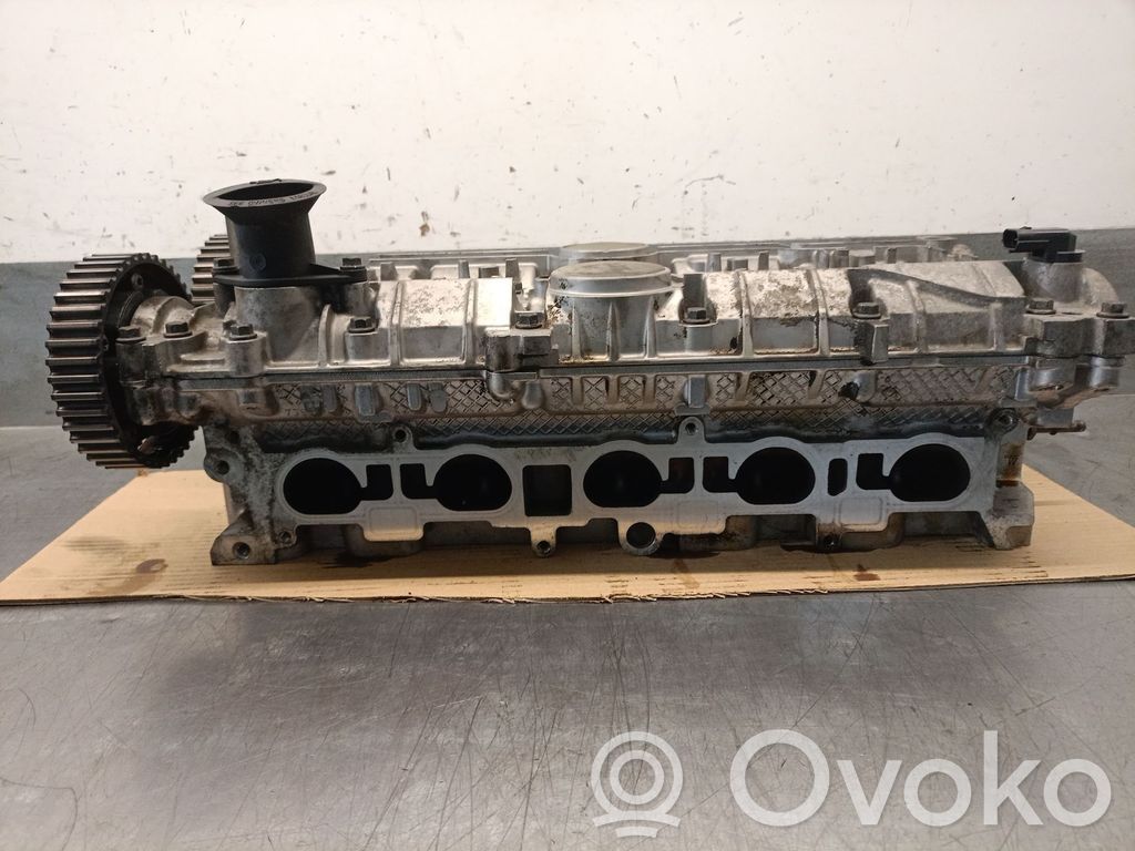 Volvo V50 Engine head 