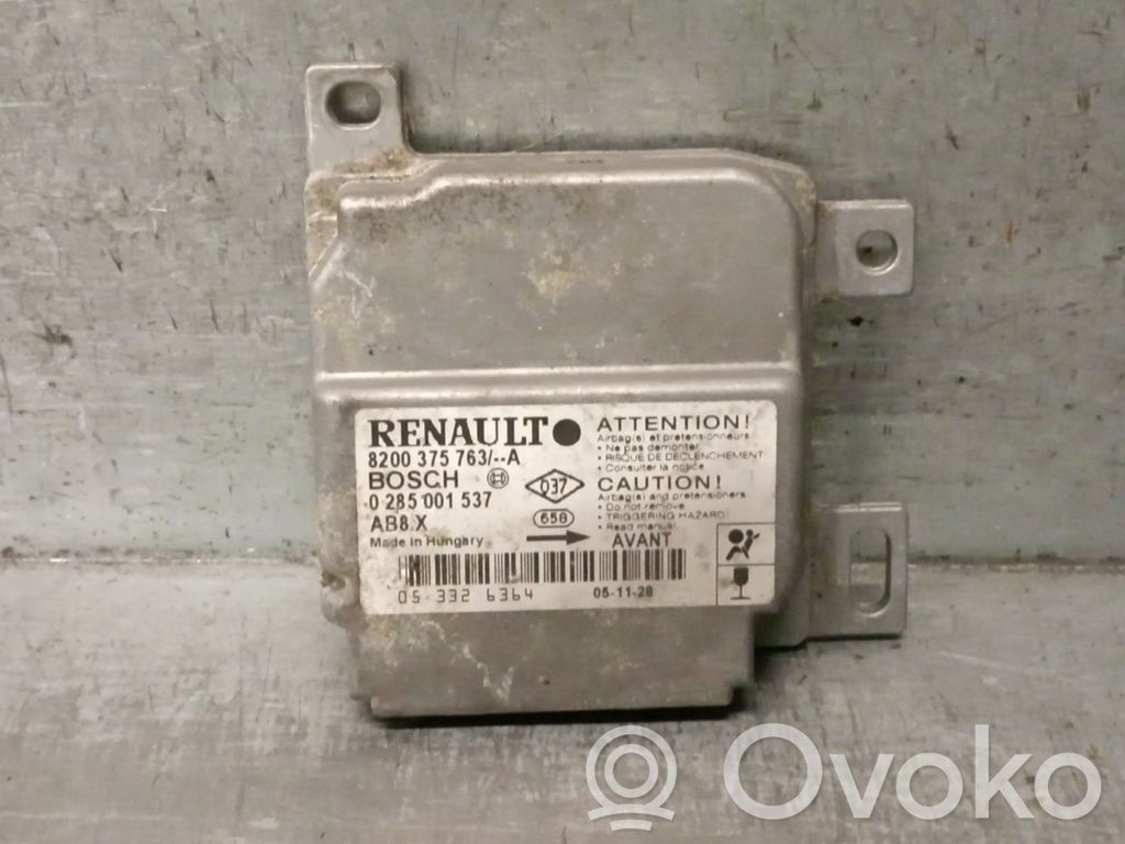 Renault Clio III Airbag control unit/module 