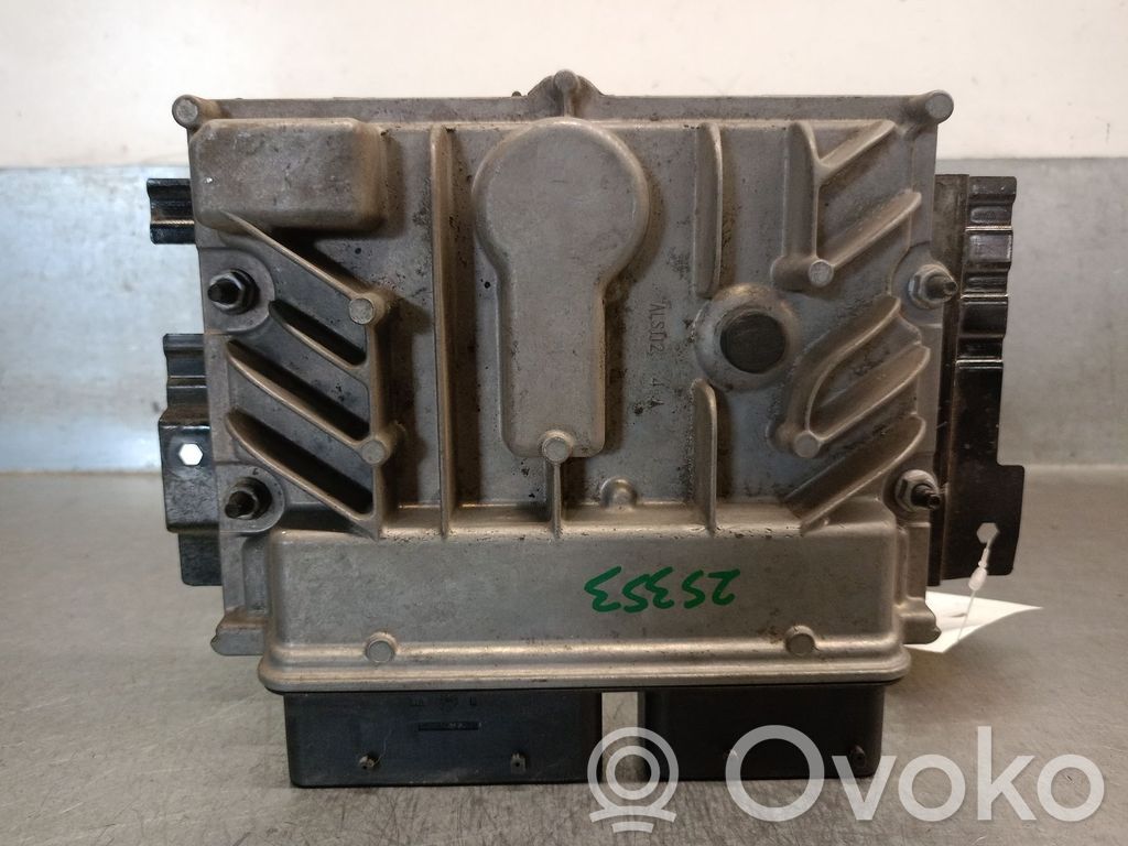 Opel Mokka Engine control unit/module 