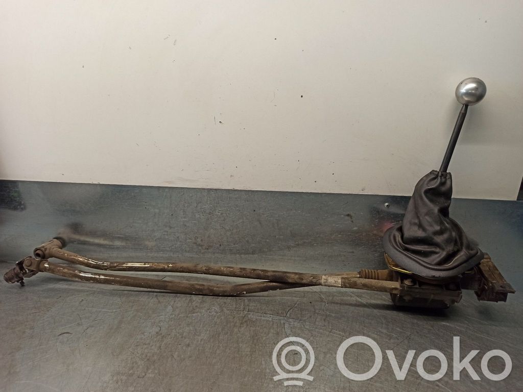Gear shift rod