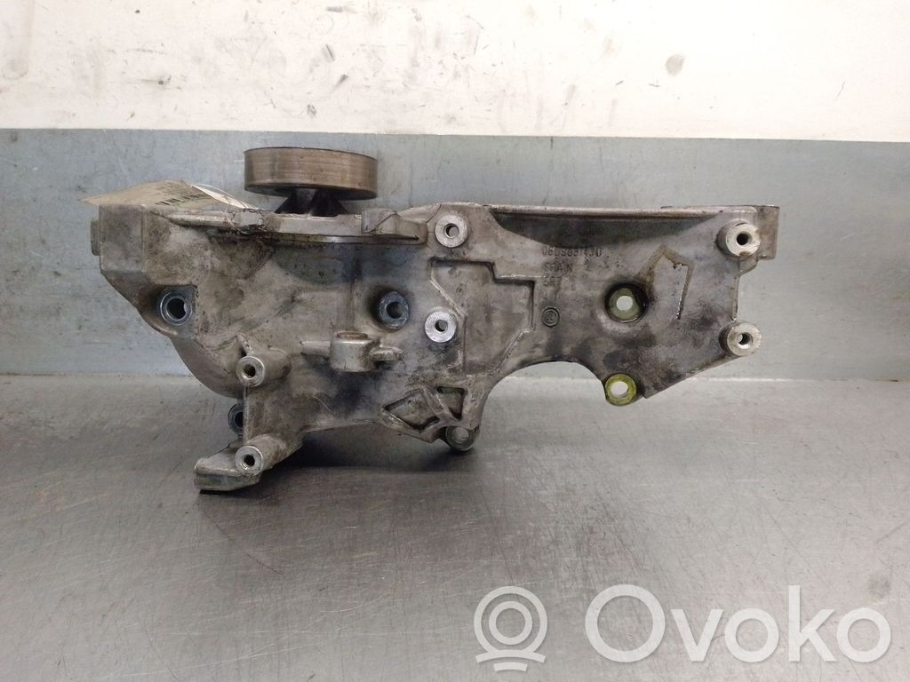 Audi A4 Allroad Suport generator/alternator 