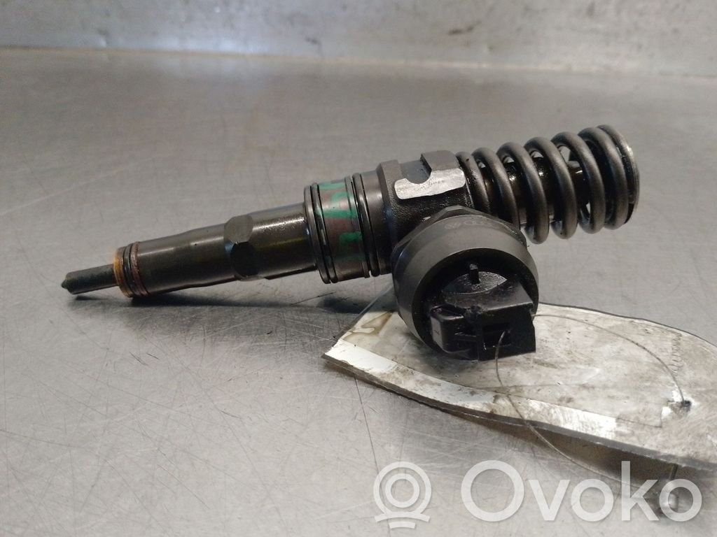 Inyector de combustible   038130073AG,0414720215