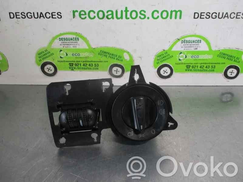 Volkswagen Passat Alltrack Interrupteur d'éclairage de la cabine dans le panneau 