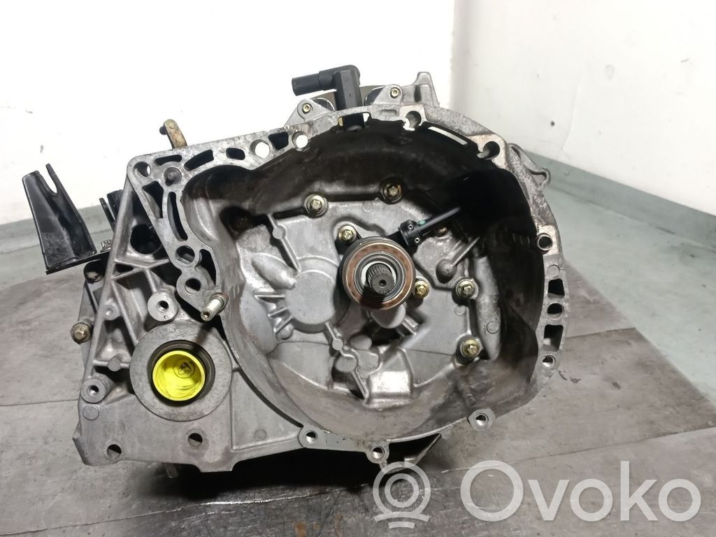 Nissan Micra Manualna 5-biegowa skrzynia biegów 