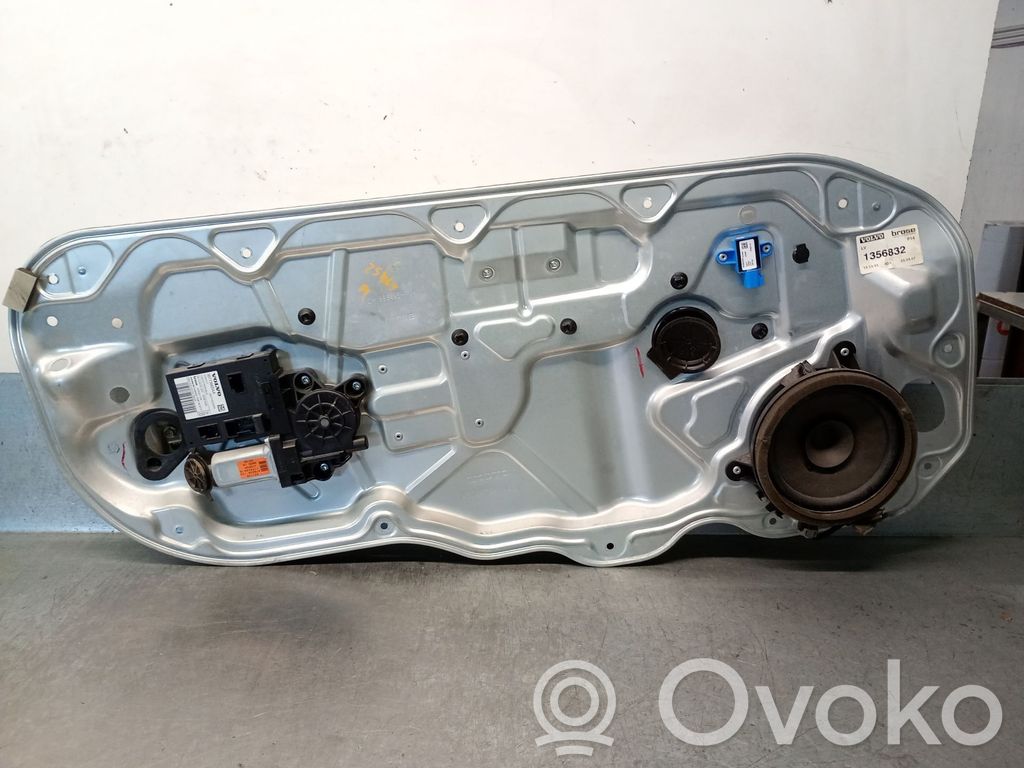 Volvo C30 Regulador manual de la ventanilla delantera 