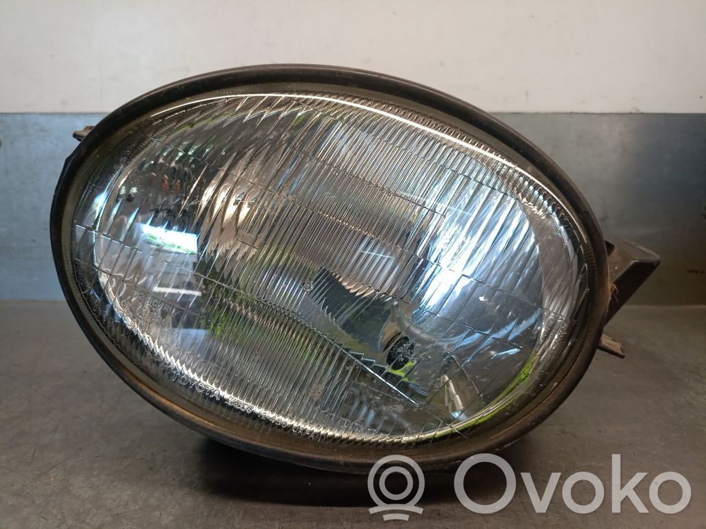 Toyota Corolla E110 Headlight/headlamp 
