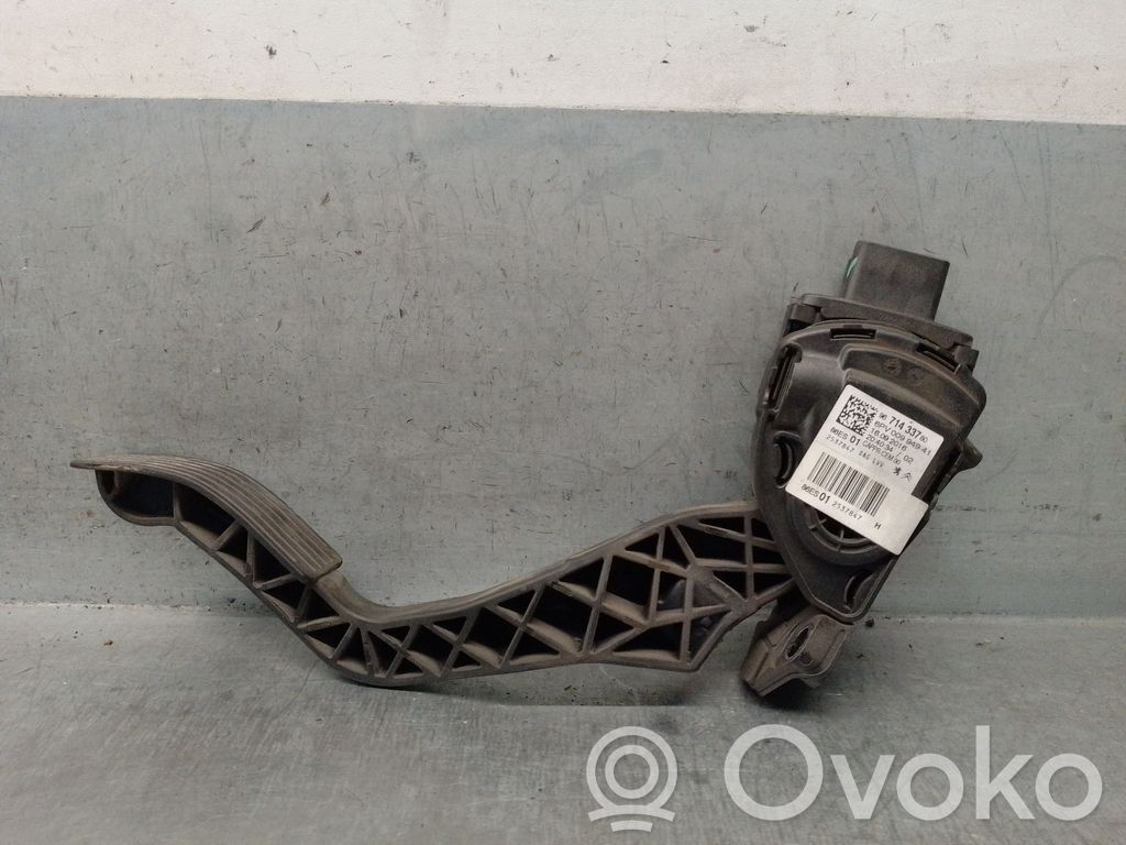 Peugeot 208 I Acceleration sensor 