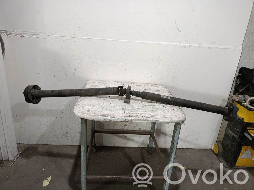 Mercedes-Benz CLK AMG A208 C208 Albero di trasmissione con sede centrale 