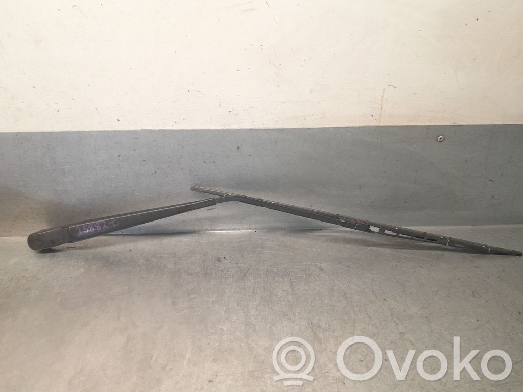 Toyota Corolla E110 Bras d'essuie-glace arrière 