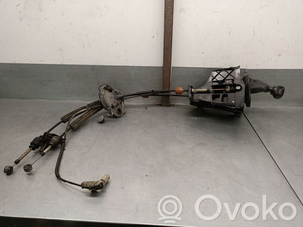 Opel Vivaro Drążek zmiany biegów 